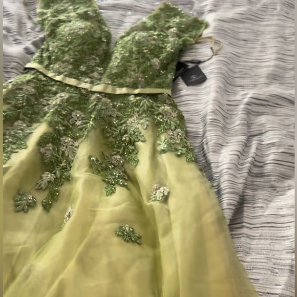 ANDREA & LEO A0984S - Picture 5 of 9